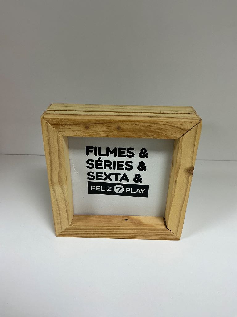 QUADRO MADEIRA PEQUENO F7