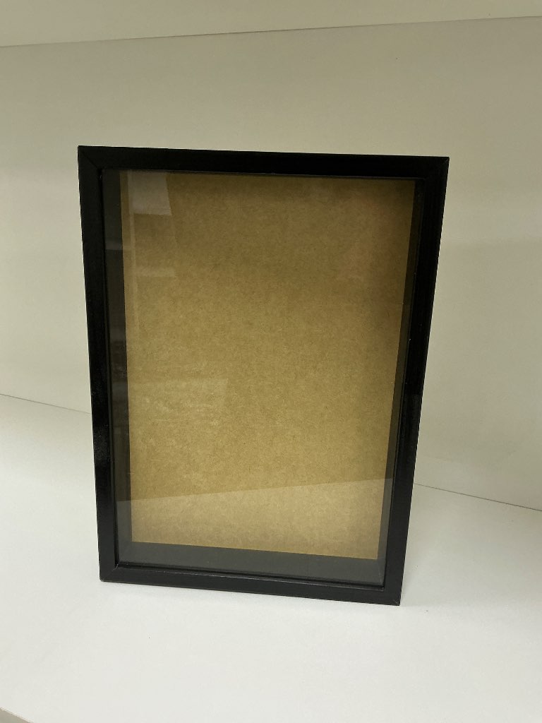 QUADRO DE MESA MOLDURA PRETA