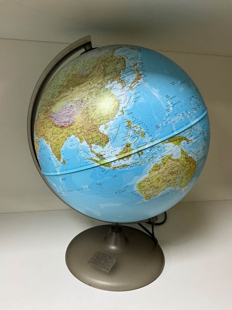 GLOBO TERRESTRE LUMINOSO