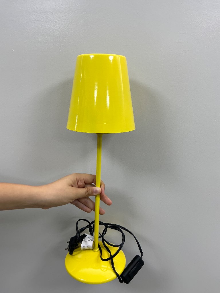 Abajur amarelo