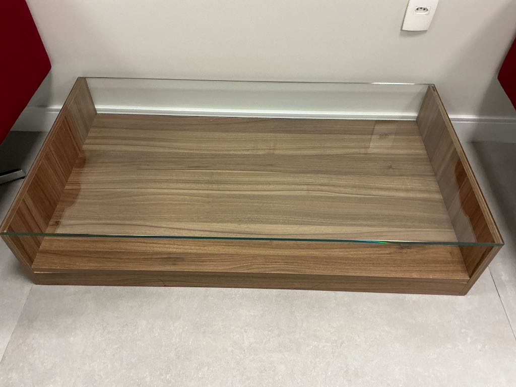 MESA DE CENTRO RETANGULAR COM VIDRO